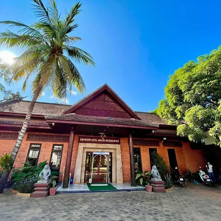 Sam Moon'S Hotel Angkor Wooden House
