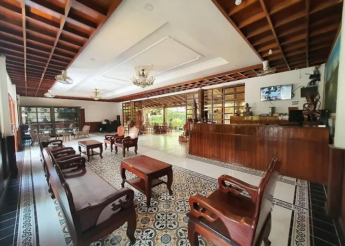 Sam Moon's Angkor Wooden House Hotel