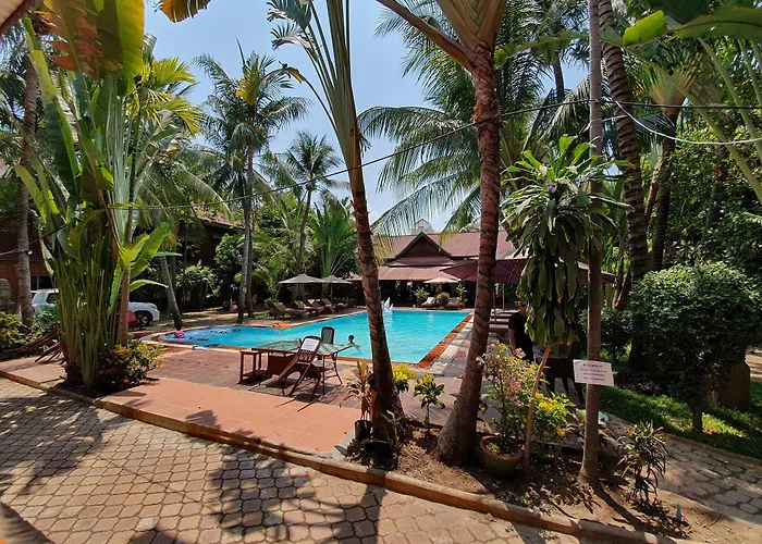 Sam Moon's Angkor Wooden House Hotel 3*