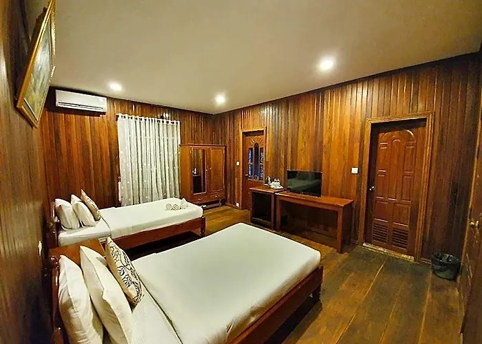 酒店 Sam Moon's Angkor Wooden House